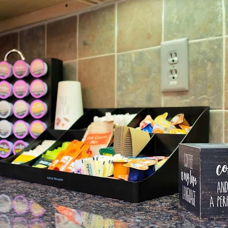 Modern Condo Near Texas Medical Center W Free Parking Houston Ngoại thất bức ảnh